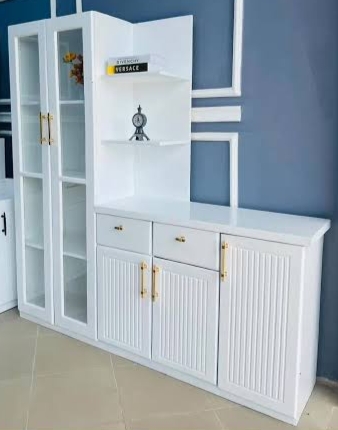 Kitchen cabinet